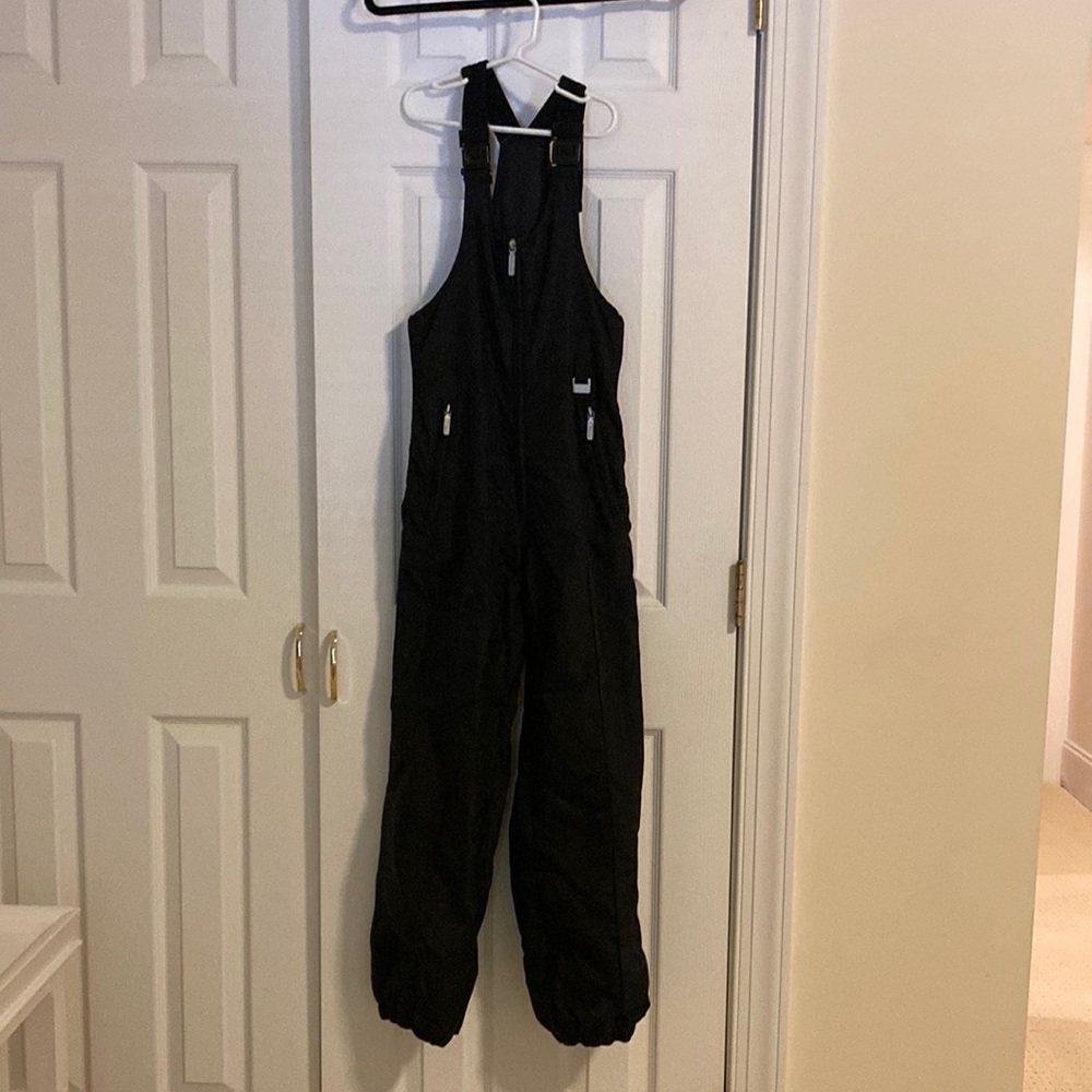 Black snowbib snow pants